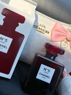 Chanel luxury perfume